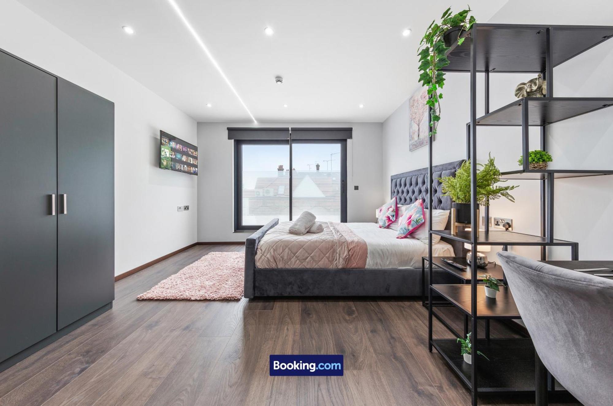 Stylish Studio Apt By Stay Smart Short Lets & Serviced Accommodation Woodstock With Free Wifi Λονδίνο Εξωτερικό φωτογραφία